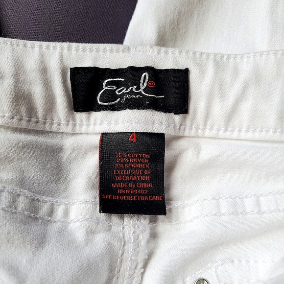 Jeans - Picture 3 of 5